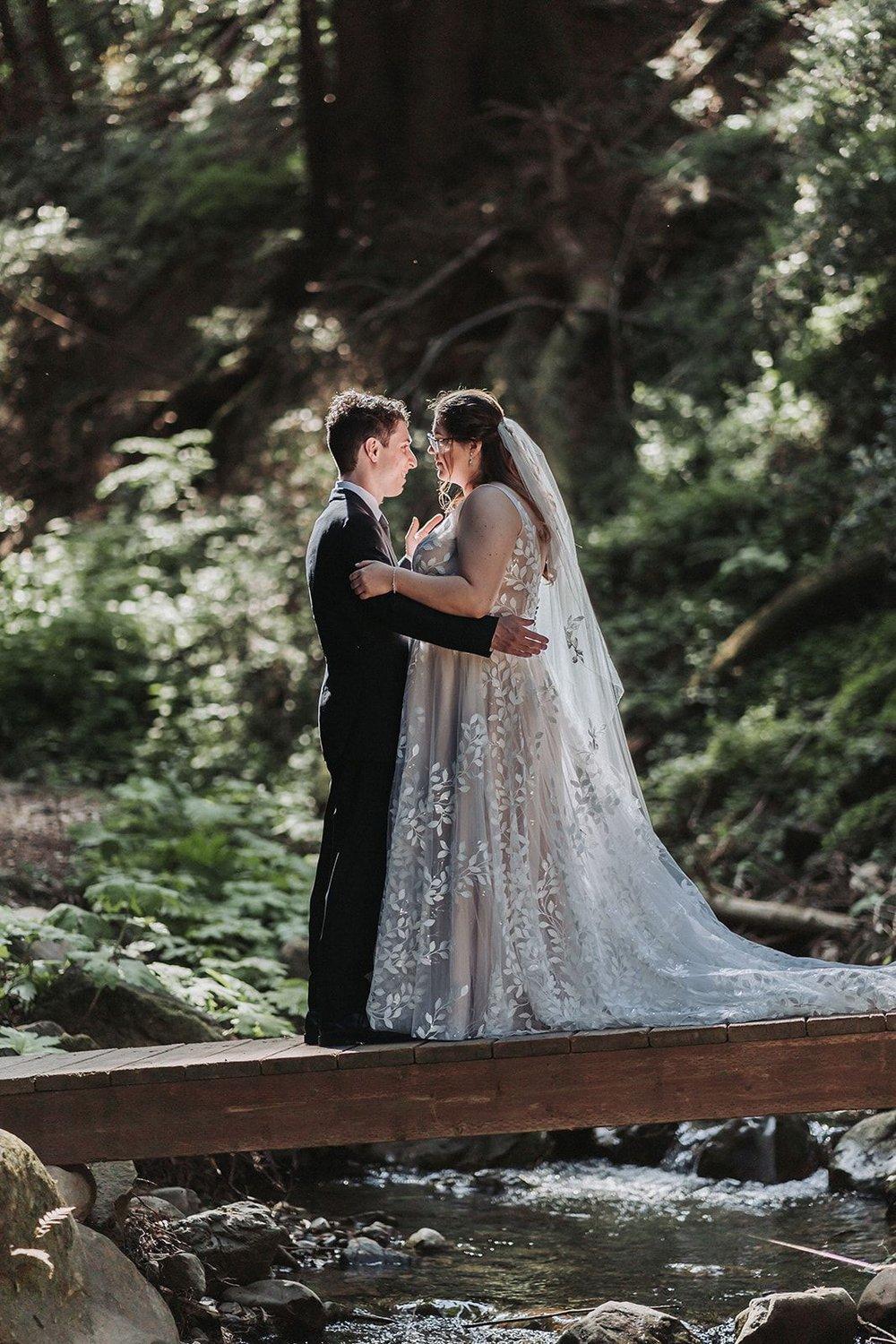 carousel-hero-element image-1