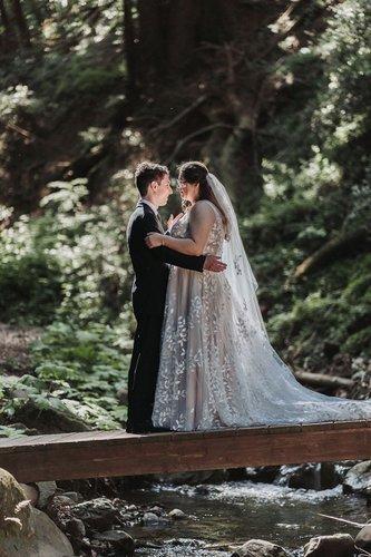 mobile - carousel-hero-element image-1